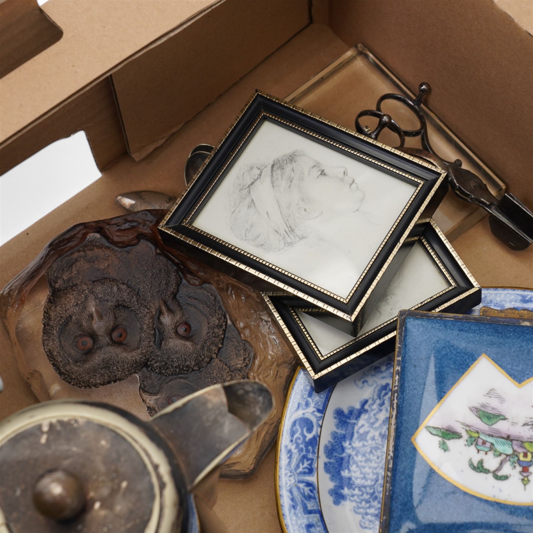 Early 19th century Derby dish, Maleras Sweden glass owl sculpture, Crown Staffordshire box with chinoiserie decoration and other ceramic and glass items in one box