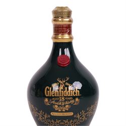 Glenfiddich, 18 year old, Ancient reserve scotch whisky, 43% vol 700ml, in green ceramic decanter
