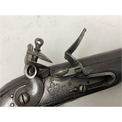 Early 19th century Brown Bess .75cal. flintlock musket, the 96.5cm(38