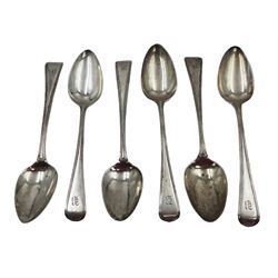 Set of five George III silver Old English pattern teaspoons, each with reed borders and engraved with initial B, hallmarked London 1798, maker's mark HS, together with one very similar George IV silver spoon, hallmarked Richard Britton, London 1826