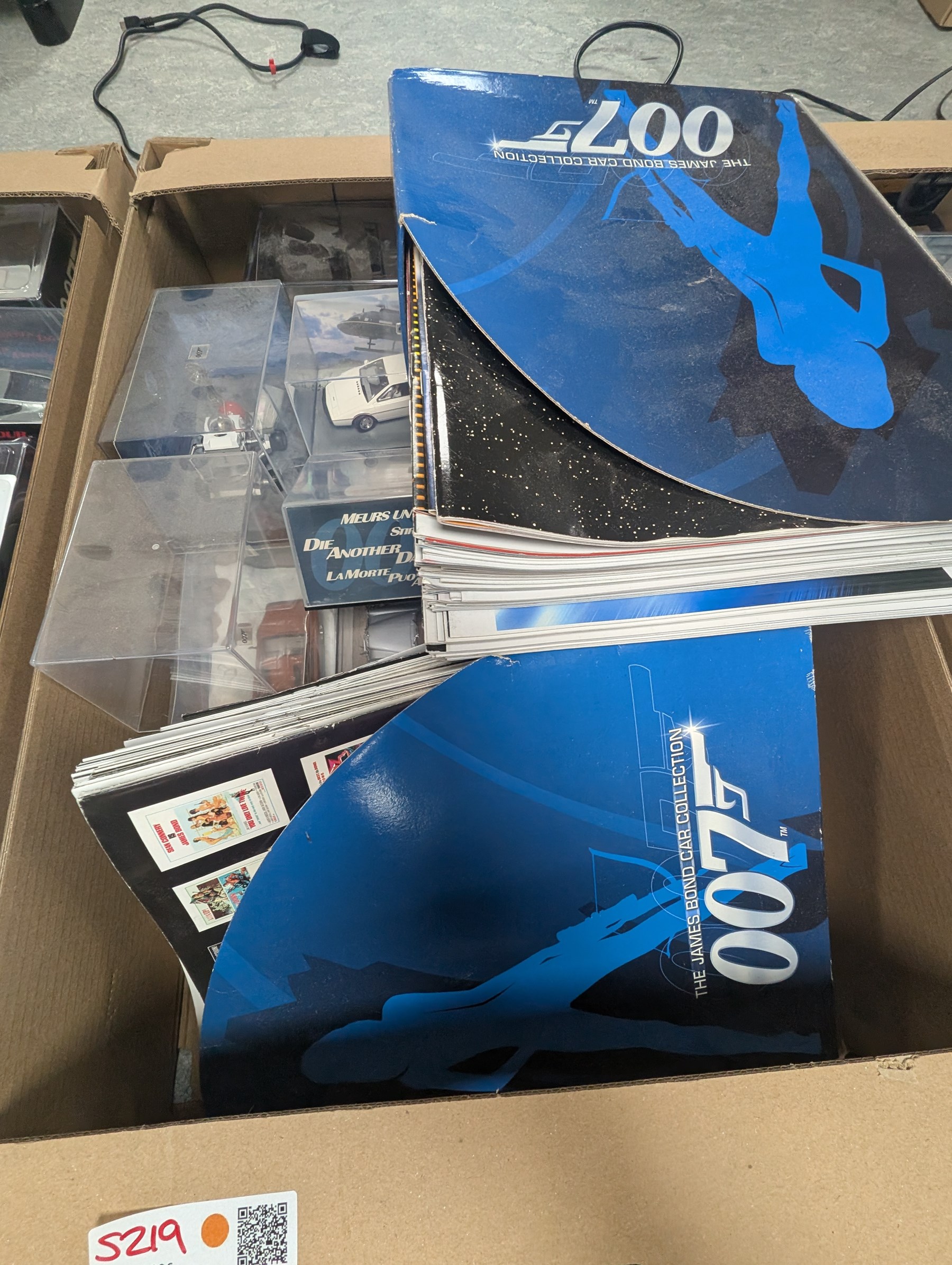 Large collection of James Bond 007 diecast model vehicles, mostly GE Fabbri, and a collection of associated magazines, in five boxes