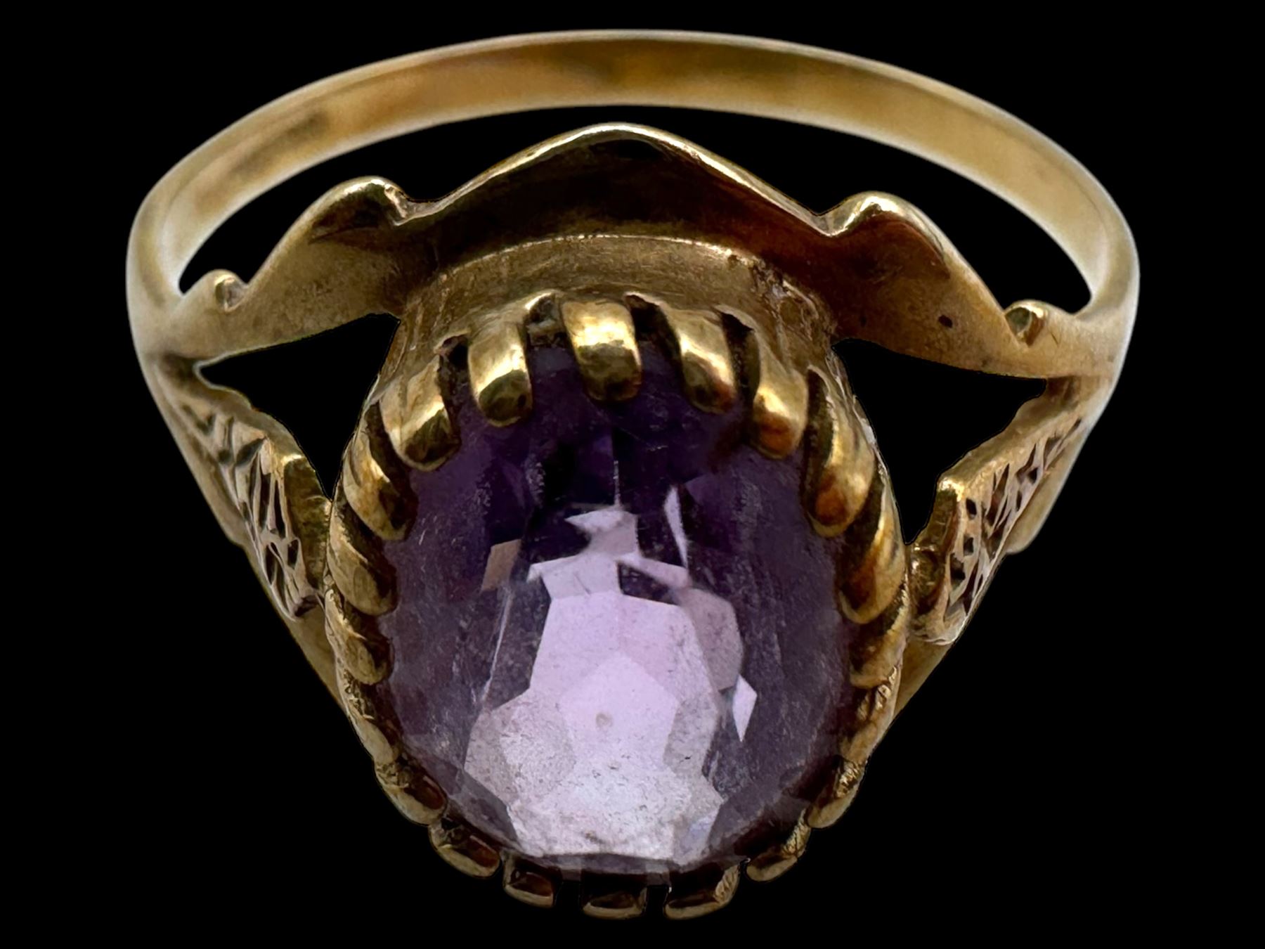 9ct gold amethyst ring, hallmarked 