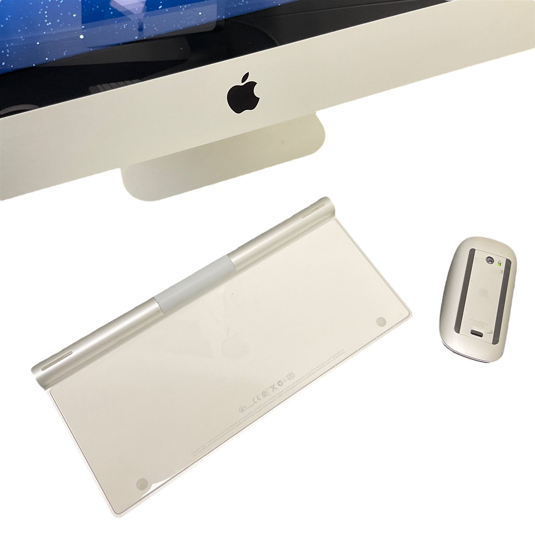 Apple iMac 27'' mid 2011 3.4 Ghz Intel Core i7 computer, 8 GB; together with mouse and keyboard 