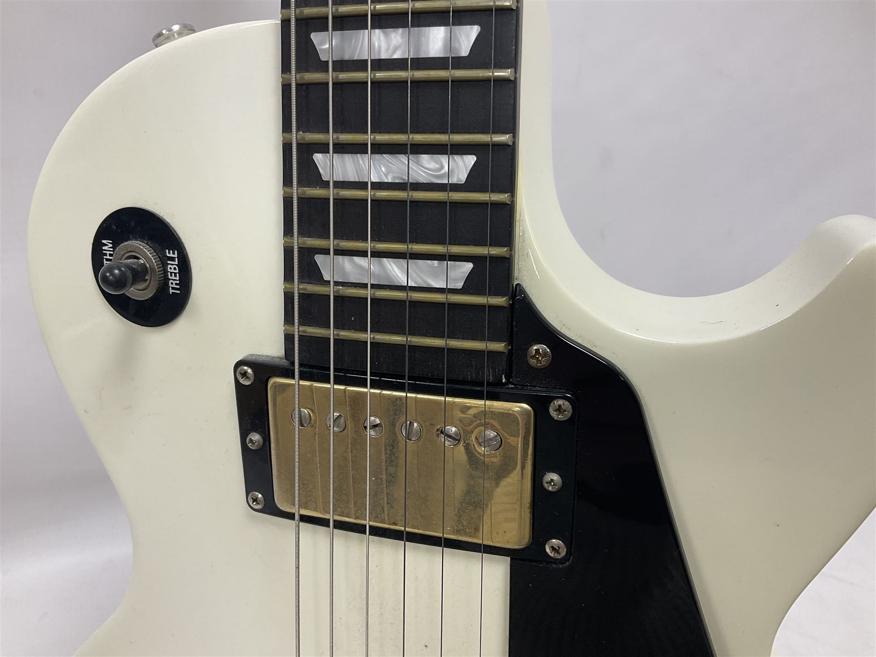 2010 Gibson Les Paul studio guitar, serial no101500537 in white finish with gold and pale green hardware, in Auden soft carry case, guitar L100cm
