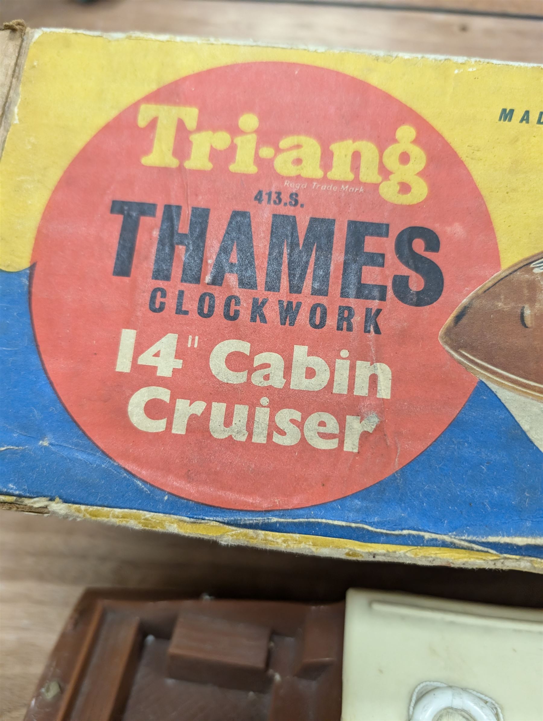Triang 413 S Thames Clockwork 14