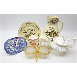  Wedgwood Creamware dessert plate painted in black enamel with Pheasants c1780-1790, Victorian style glass and gilt metal double salt, small 19th century Mintons two handled trophy shaped vase, 19th century Willow pattern pearlware drainer and other decorative ceramics (7)  