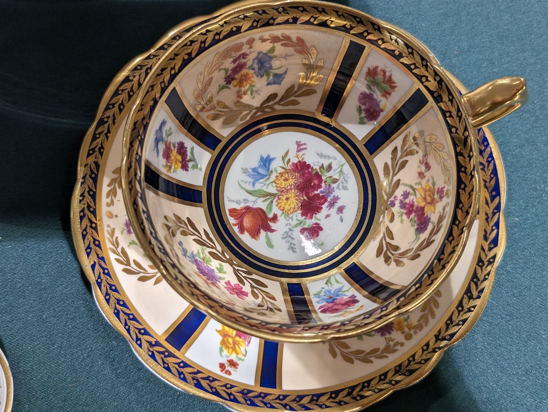 Paragon teacup and saucer, Wedgewood Kutani rose items and a Coalport Ming Rose cruet set