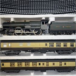 Lima Models '00' gauge 109000 AC double train set, comprising GWR 4-6-0 'King George V' locomotive and tender no. 6000 in green livery, three coaches, track, controller, accessories and mat, and a Co-Co BR 'Western Gladiator' diesel locomotive no. D1016, six freight wagons, track, buildings, etc, boxed