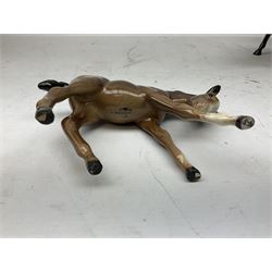 Six Beswick figures of bay horses, including large hunter no.1734, Shire horse no.818, horse with tucked head no.1549, etc (6)