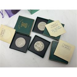 Great British and World coins and banknotes, including United Kingdom 1985 brilliant uncirculated coin collection, two 1995 brilliant uncirculated two pound coins in card folders, commemorative crowns, King George VI 1951 Festival of Britain crowns in card cases, United States of America 1964 Kennedy half dollar, two Switzerland 1966 five franc coins, five German 1972 commemorative coins, Euro banknotes, Bank of England Somerset one pound 'DU27', Japanese banknotes etc