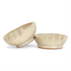 Studio pottery bowl and cover, Japanese style, with speckle glaze, with makers mark beneath G and 78