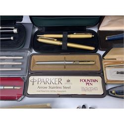 Large quantity of fountain and calligraphy pens, to include examples by Parker, Waterman, Platignum, Universal and Osmiroid, together with a selection of nibs