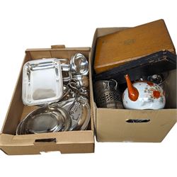 Collection of silver plate, including flatware, goblets, cased cutlery, serving dishes, etc 