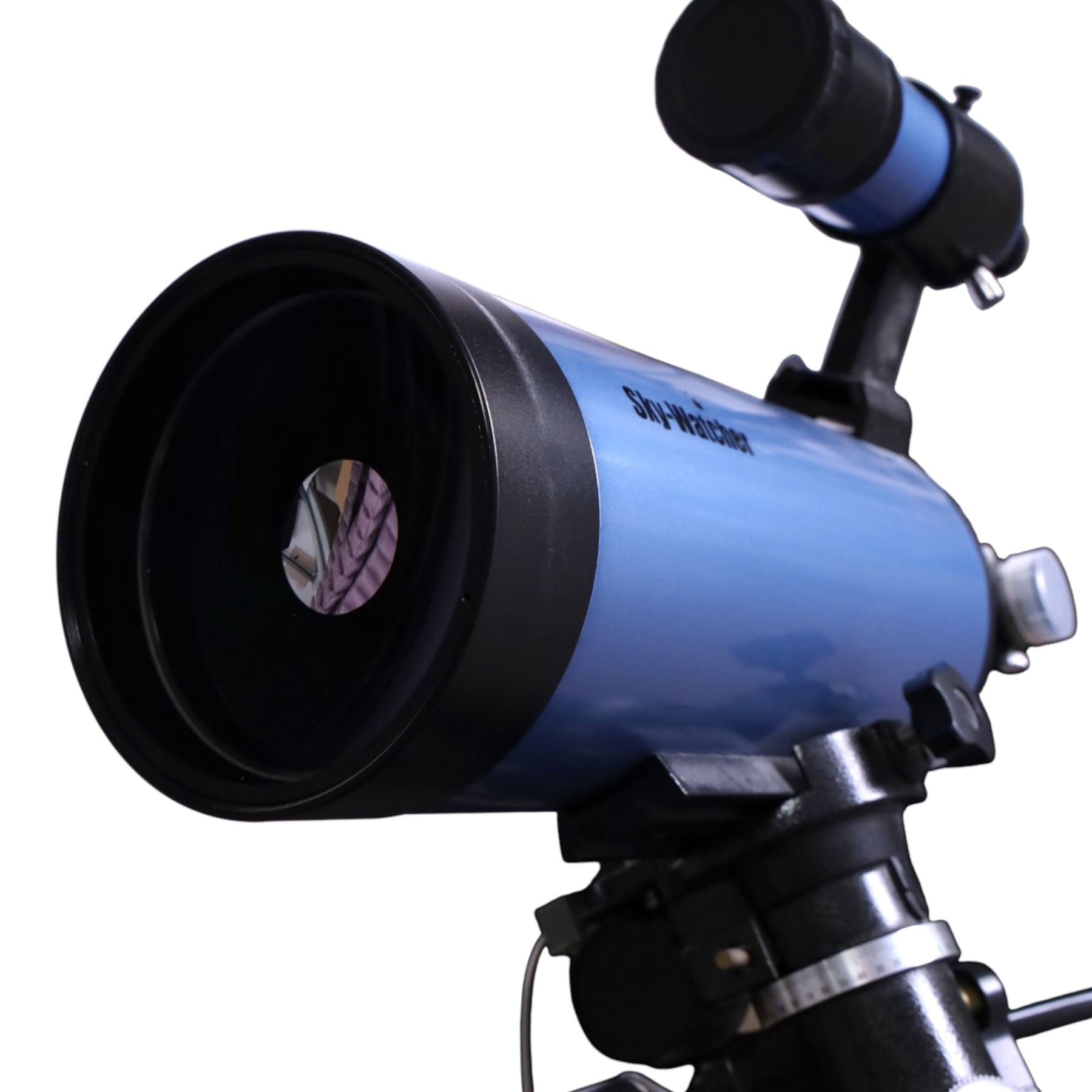 Skywatcher telescope, with D127mm, F1500mm coated optics, on tripod