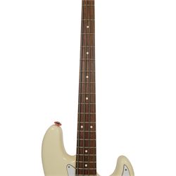 Fender jazz bass guitar, serial no. MZ7182451 made in Mexico c.2007, with cream body, white scratch plate, maple neck, guitar L120cm