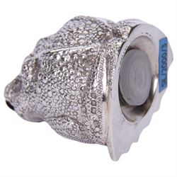 Modern silver three piece novelty cruet set, comprising salt, pepper and mustard, modelled as seated toads with textured backs and inset glass eyes,  hallmarked William Comyns & Sons Ltd, London 1967, H5cm