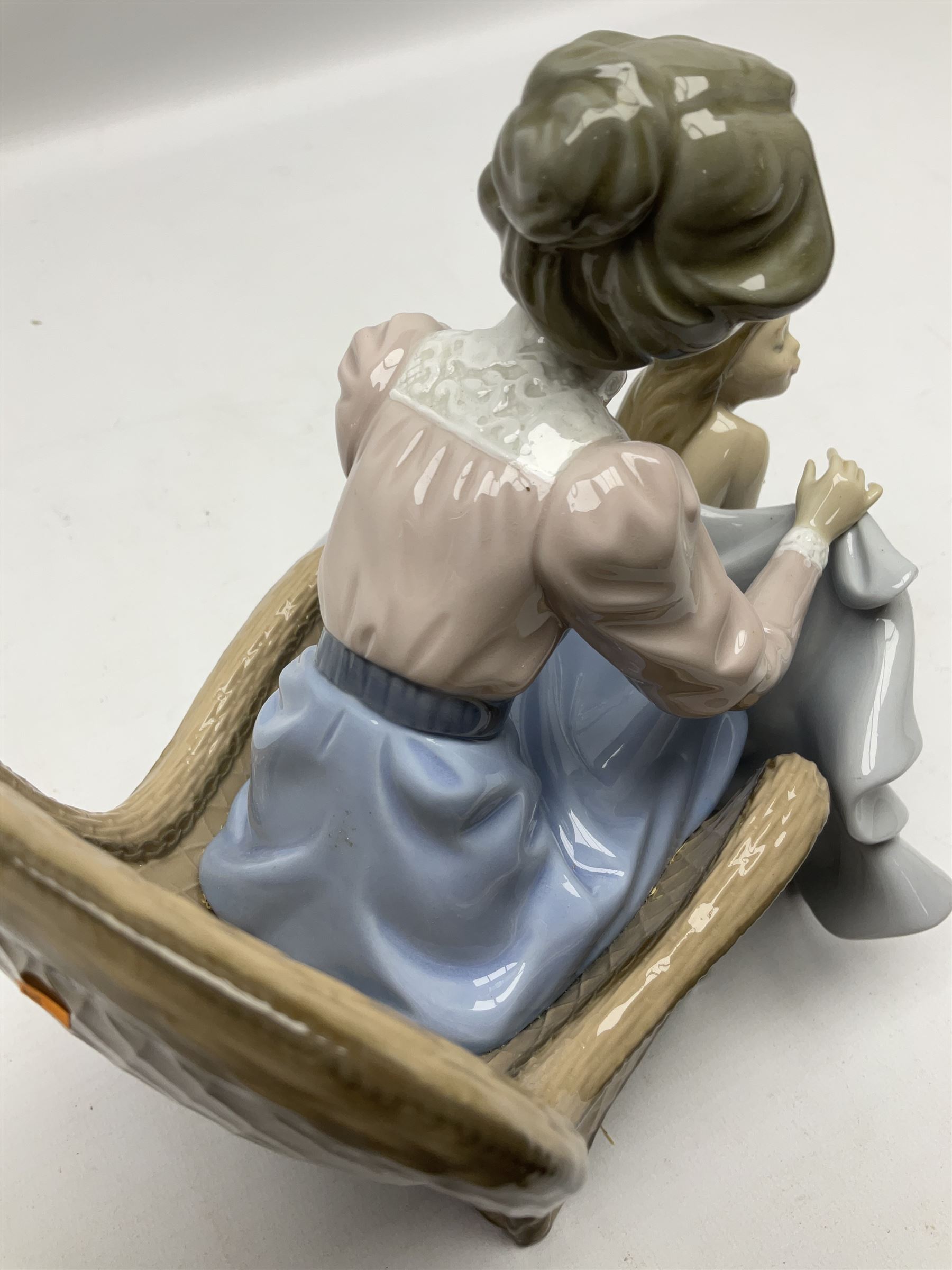 Lladro figure | Antiques, Collectables, Ceramics & Small Lots | 56783