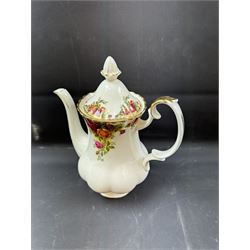 Royal Albert Old Country Roses pattern coffee and dinner service for six, including coffee pot, coffee cups and saucers, dinner plates, side plates, bowls etc 