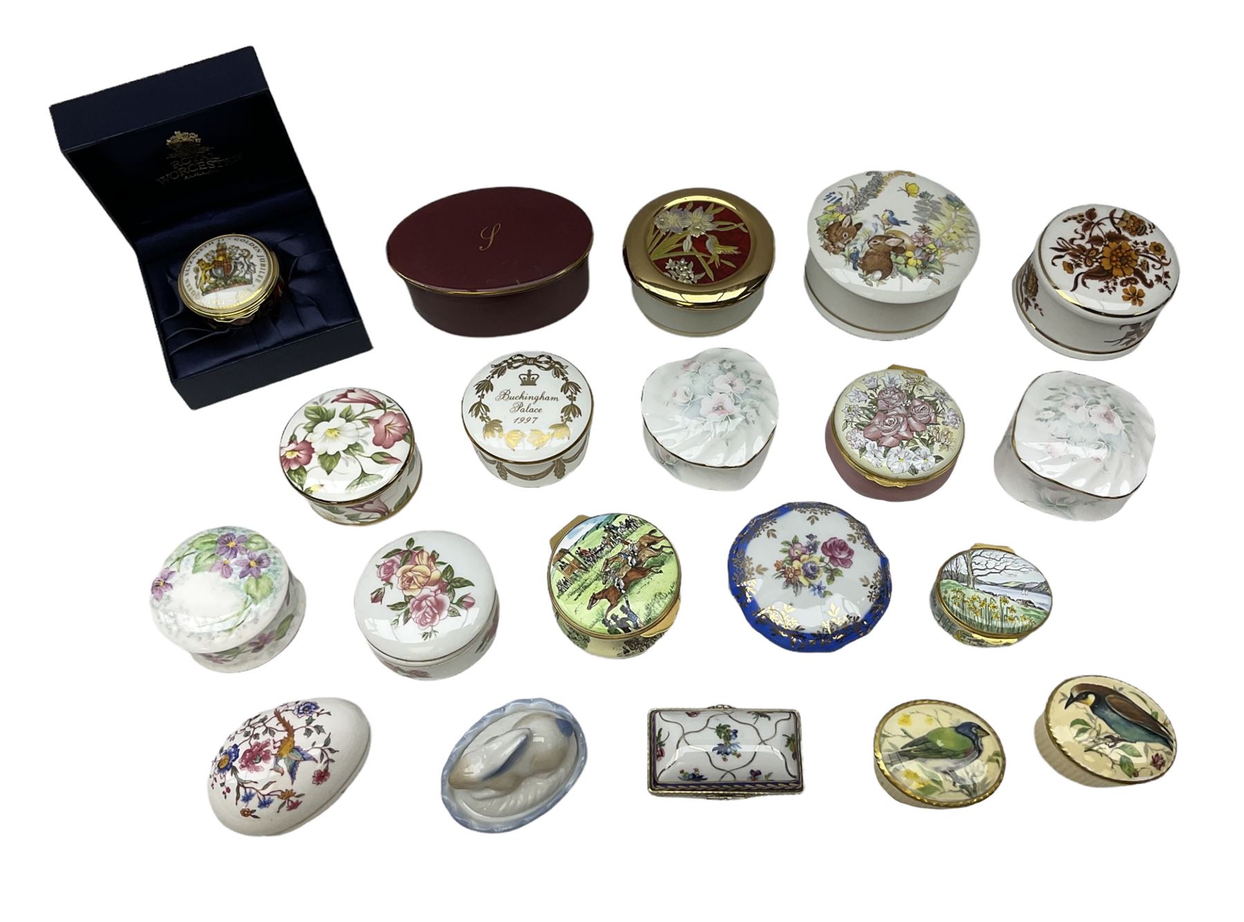Two Crummles enamel trinket boxes to include William Wordsworth example and a larger example decorated with roses and other flowers, boxed Royal Worcester Golden Jubilee box, two Aynsley boxes, Dresden box, Hammersley and Aynsley examples decorated with birds etc