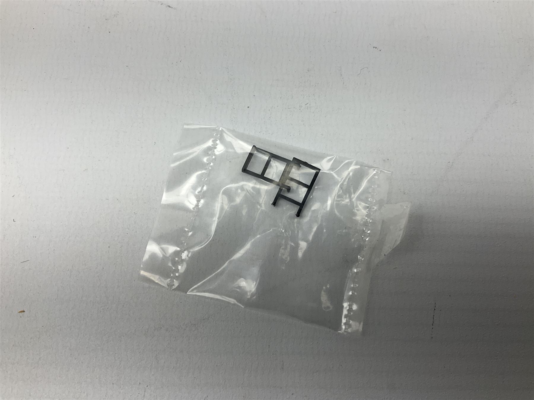 Bachmann Branch-Line '00' gauge - Class 08 Diesel Shunter locomotive no. D3336, Class 20 Diesel locomotive no. D8000, Class 04 Diesel Shunter locomotive no. 11217 and Class 08 Diesel Shunter locomotive no. 13029 (4)