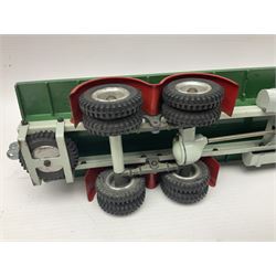 Shackleton Toys - Mechanical Foden FG6 Platform Lorry in dark green, red and grey; without box and key 