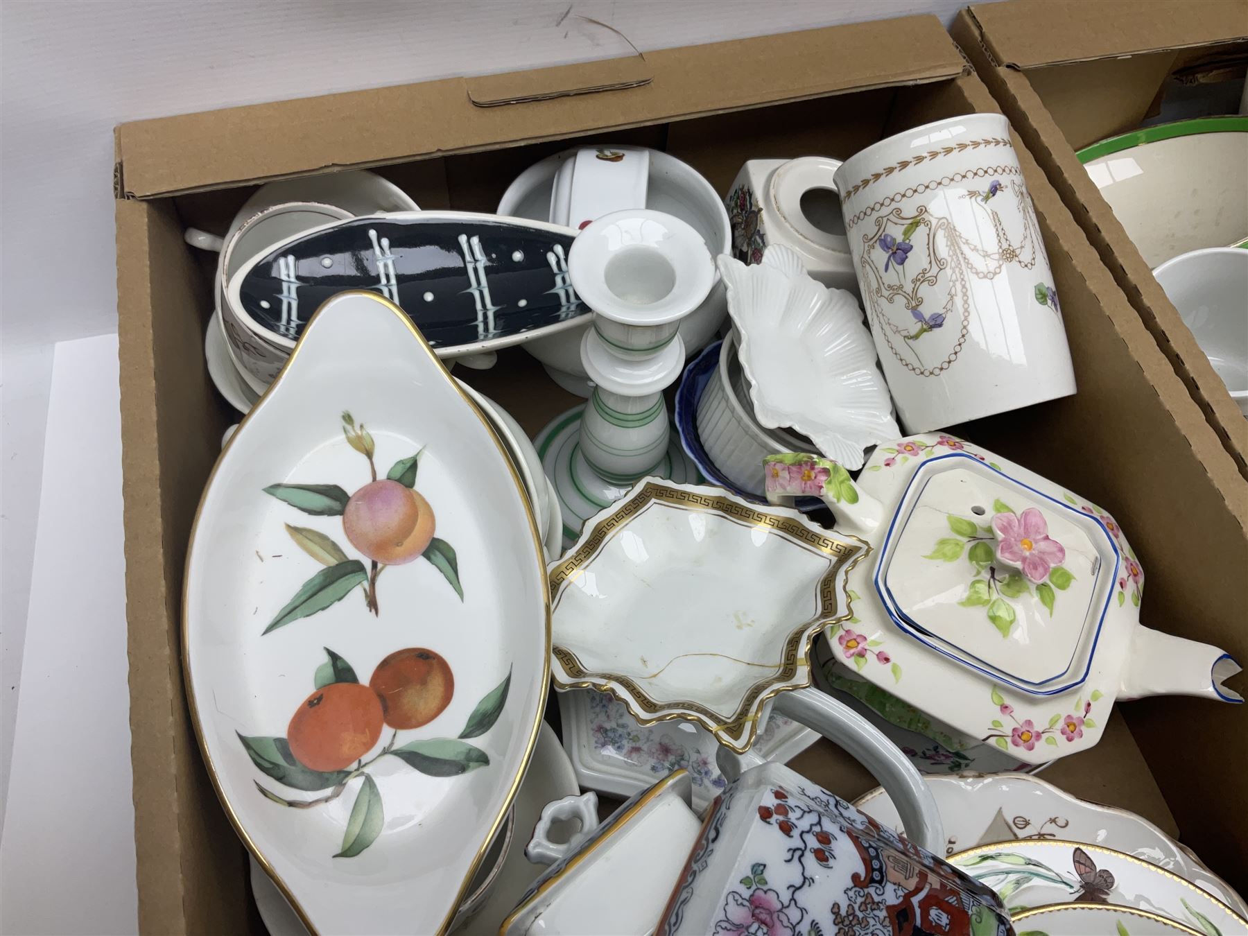 Spodes velamour twin handled mantel vase, together with Royal Doulton wash stand set, Royal Worcester coffee cans and saucers and other ceramics, in six boxes 