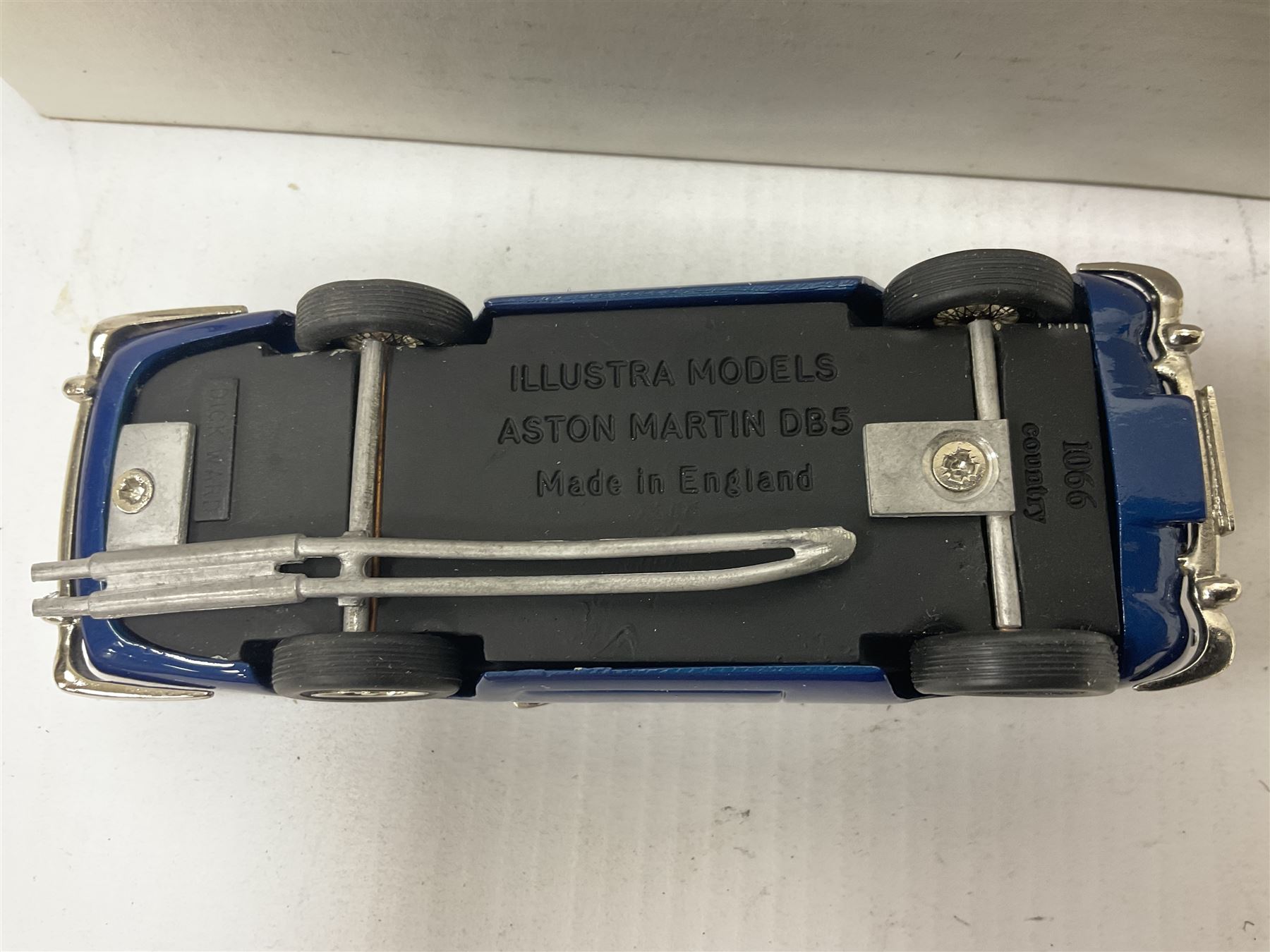 Illustra Models - 1:43 scale die-cast Aston Martin DB5 1066 Country Convertable, finished in metallic blue 