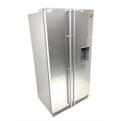 Samsung American side by side fridge freezer - model RSA1RTMG