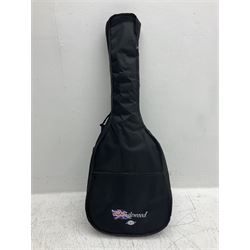 Yamaha CX40 electro-acoustic guitar L102cm in Tanglewood soft Gig-Bag