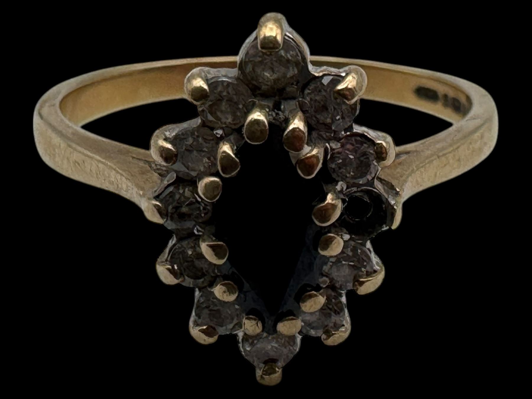 15ct gold swallow brooch, 9ct gold stone set cluster ring and a silver locket pendant, all hallmarked 