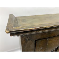 Oak dole cupboard / food hutch, the hinged panelled door with turned spindles enclosing a single shelf interior, H52cm D17cm W46cm