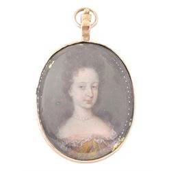English School (17th century): Portrait miniature of a woman in a lace trimmed and pearl n...