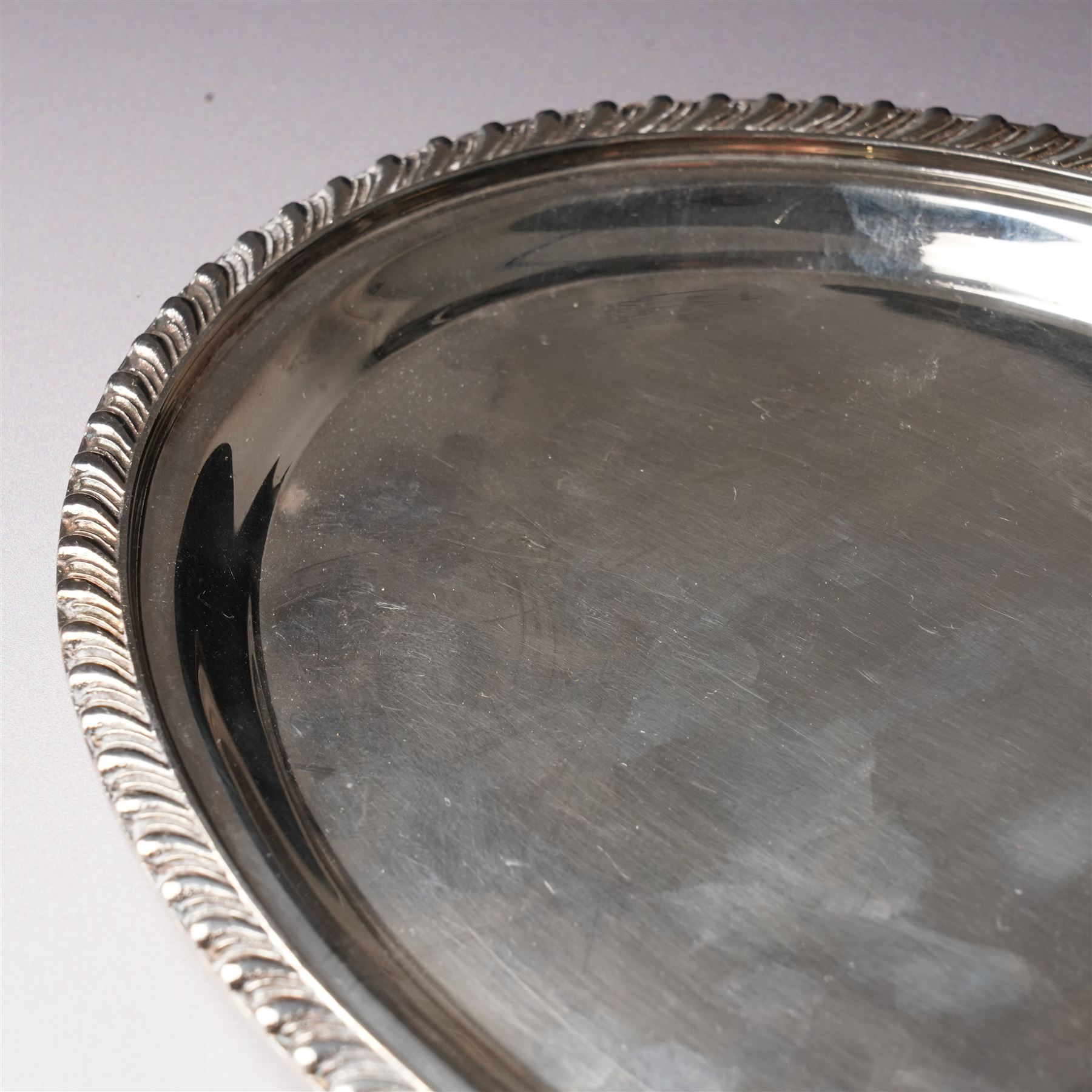 Silver oval small salver or card tray with gadrooned edge W20cm Sheffield 1988 Maker C J Vander Ltd