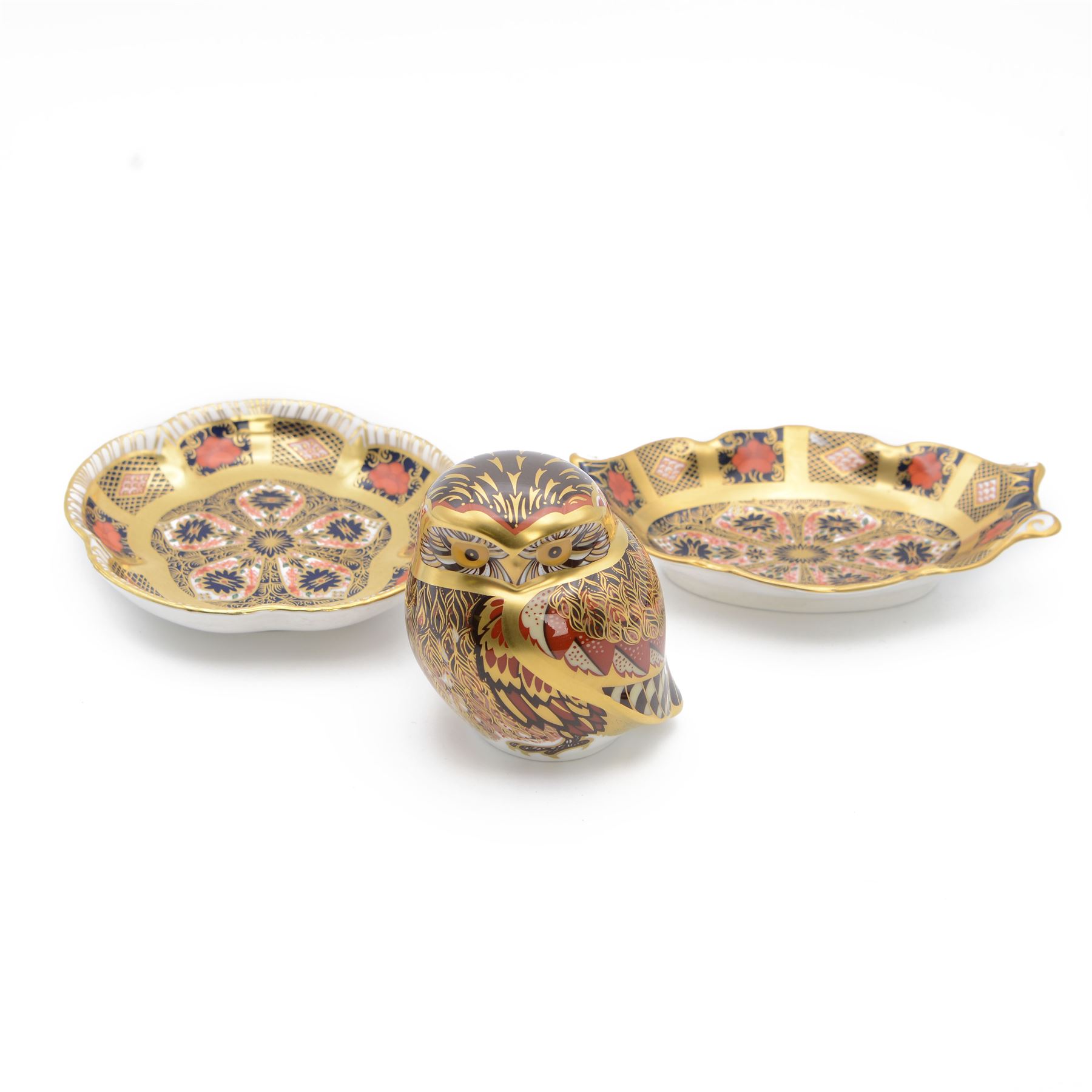 Royal Crown derby paperweight Athena Owl with gold stopper, together with two trinket dishes in imari 1128 pattern 