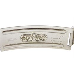 Rolex Oyster Perpetual Datejust gentleman's gold and stainless steel automatic wristwatch, circa 1987, Ref. 16253, serial No. 9871038, white dial with Roman numeral hour markers and date aperture, on gold and stainless steel Jubilee bracelet, with fold-over clasp