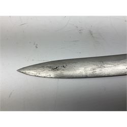 Turkish Model 1874 sword bayonet with 57.5cm curving steel fullered blade and chequered black grip, in steel mounted leather scabbard L75.5cm overall