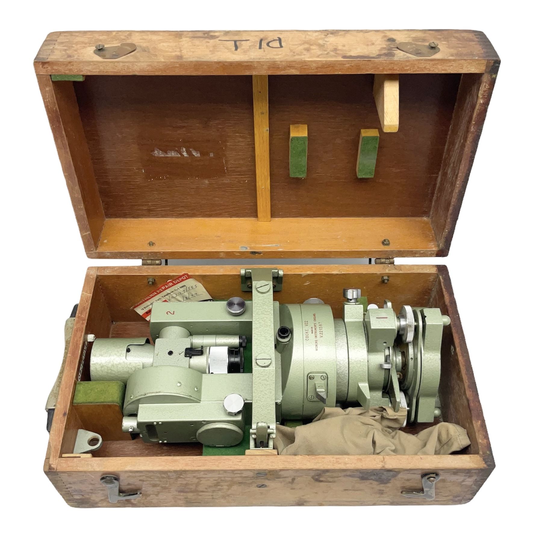 Vickers Instruments England Cooke V22 surveyor's theodolite, No.V.221387, with green enamelled body H32cm; in fitted wooden carrying box with retaining bar and repair label dated 3/8/77.
