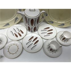Susie Cooper Hyde Park pattern coffee set, comprising coffee pot, four coffee cans and saucers, dessert plates, together with three plates in a similar design 