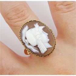 Victorian gold cameo ring depicting the goddess Minerva, stamped 9ct 