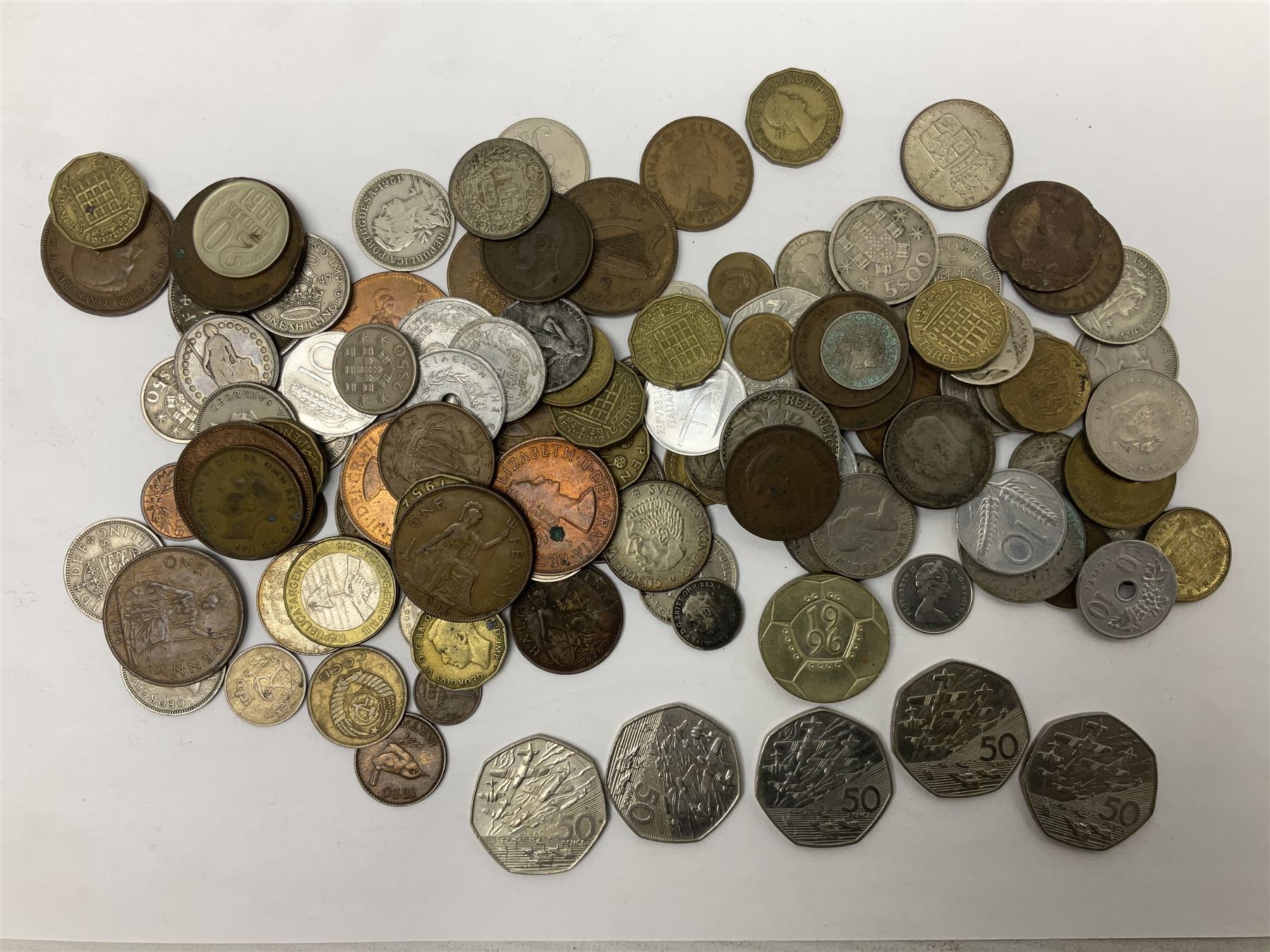 William and Mary 1693 halfcrown coin (holed), various Great British pre-1920 and pre-1947 silver threepence pieces, Ireland 1928 halfcrown and 1934 florin, Queen Elizabeth II 1994 fifty pence coins etc