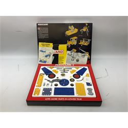 Meccano - Set No.5 with instruction booklets and Set 1+1X Conversion Set; both boxed; Adman Grandstand TV Game; boxed; Parker Colditz Board Game; and four Waddingtons Board Games including Cube Fusion, Totopoly, Golf Winks and Buccaneer; all boxed (8)