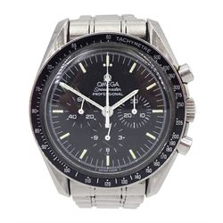 Omega Speedmaster 'Moon Watch' chronograph wristwatch, Ref. 3590.50.00, Cal. 861, serial No. 48302109, on original strap, boxed with papers, tag, warranty card dated '94 and additional links