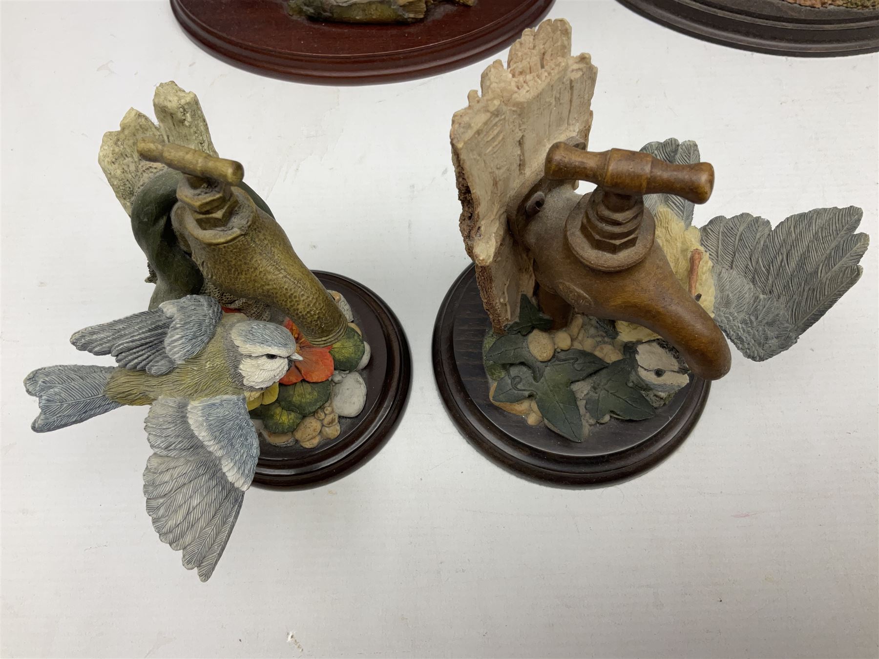 Country Artists figures, to include Bluetit, Elephant, Bluetit on tap etc, together with Lilliput Lanes and other similar items 