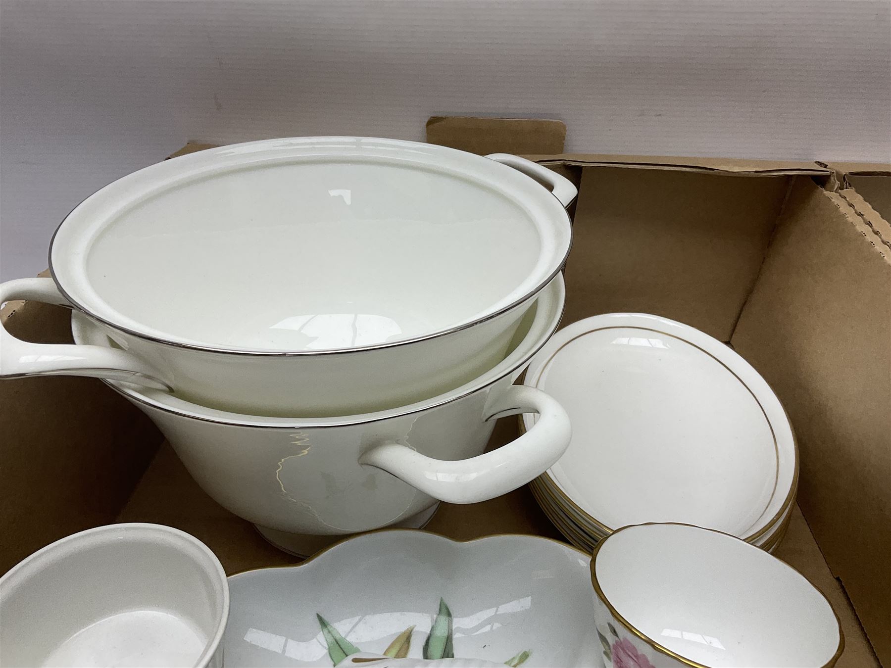 Royal Worcester ceramics, including Evesham pattern tureens and serving dishes and Contessa pattern oval side plates, together with a pair of Wedgwood Silver Ermine pattern twin handled tureens and covers