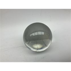 Victorian crystal ball, in a fitted case, D8cm