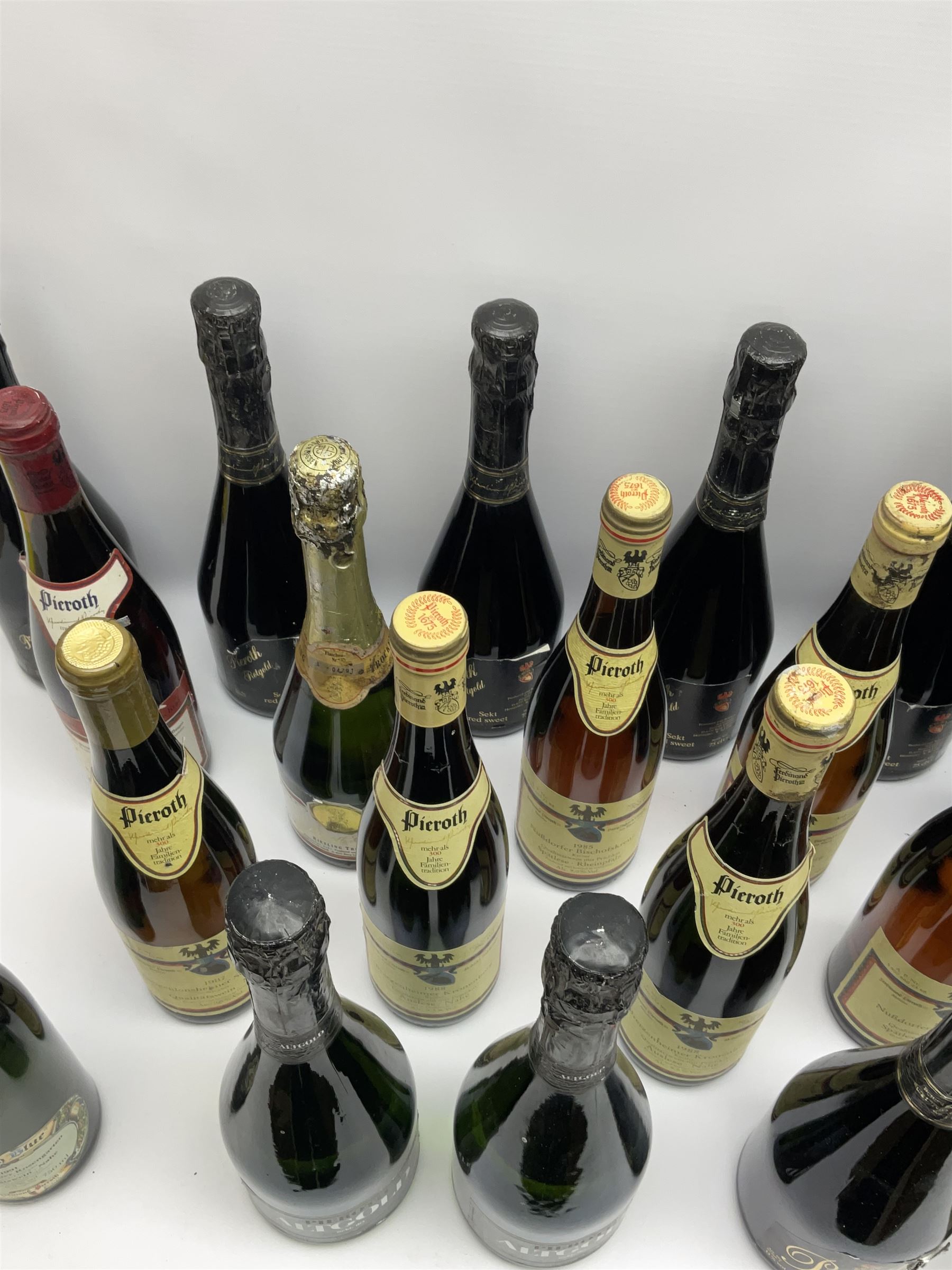 Mixed alcohol including Pieroth Altgold Sekt dry 75cl, 11%vol, Pieroth 1984 Etschtaler Edelvernatsch rose 0.7l, Pieroth 1988 Bretzenheimer Kronenberg Auslese Nahe 750ml, 9.5%vol etc, various contents and proofs, 39 bottles