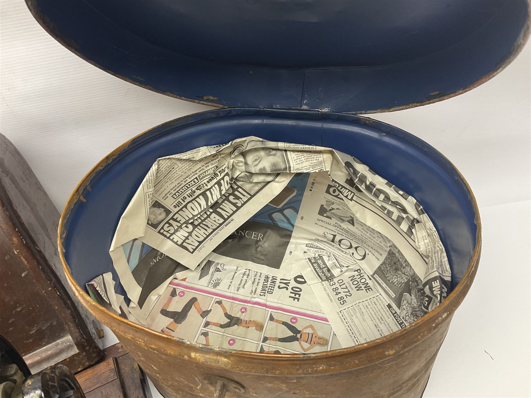 Metal hat box, together with another metal traveling case and a singer sewing machine 