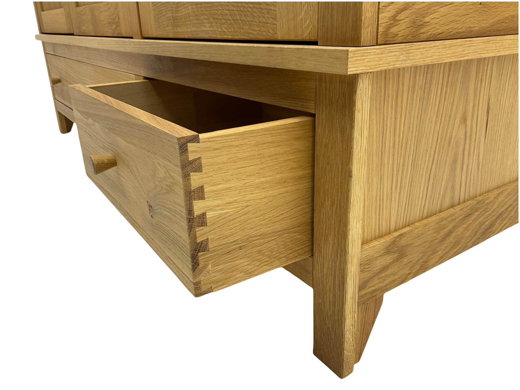 Corndell Furniture - light oak triple wardrobe, enclosed by three panelled doors, one long and one short drawer