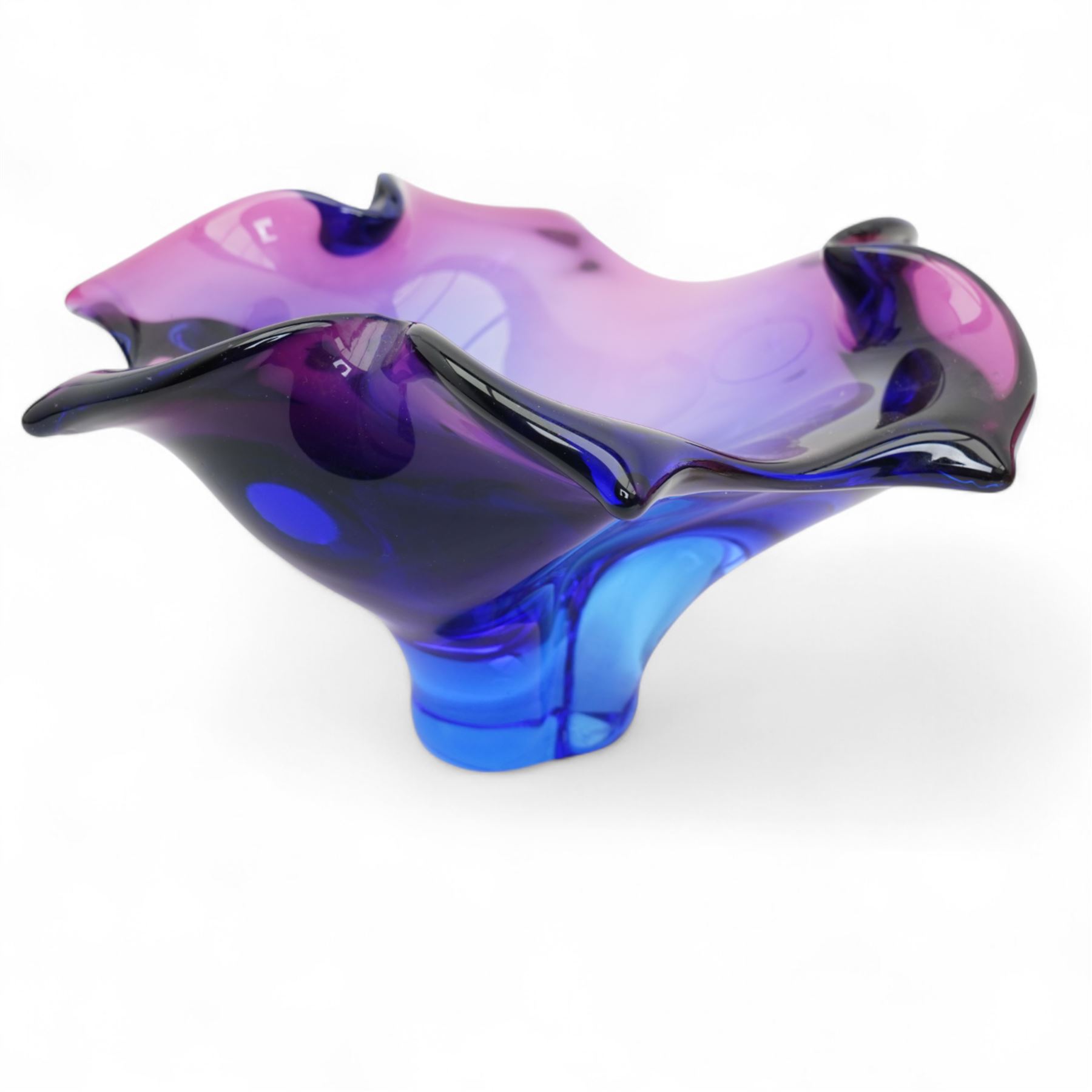 Three Czech bohemian art glass bowls, by Josef Hospodka for Chribska, shaped as flowers with sprawling petals, approx. W22cm (3)