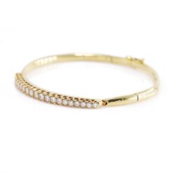 18ct gold diamond bracelet, set with twenty-one graduating round brilliant cut diamonds, to an articulated link bracelet, Birmingham import mark 1981, total diamond weight approx 1.25 carat